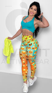 V SCRUNCH EMOJI MATCHING LEGGINGS AND TOP SET