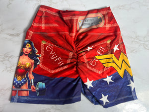 SHORTS JEANS WONDER WOMAN